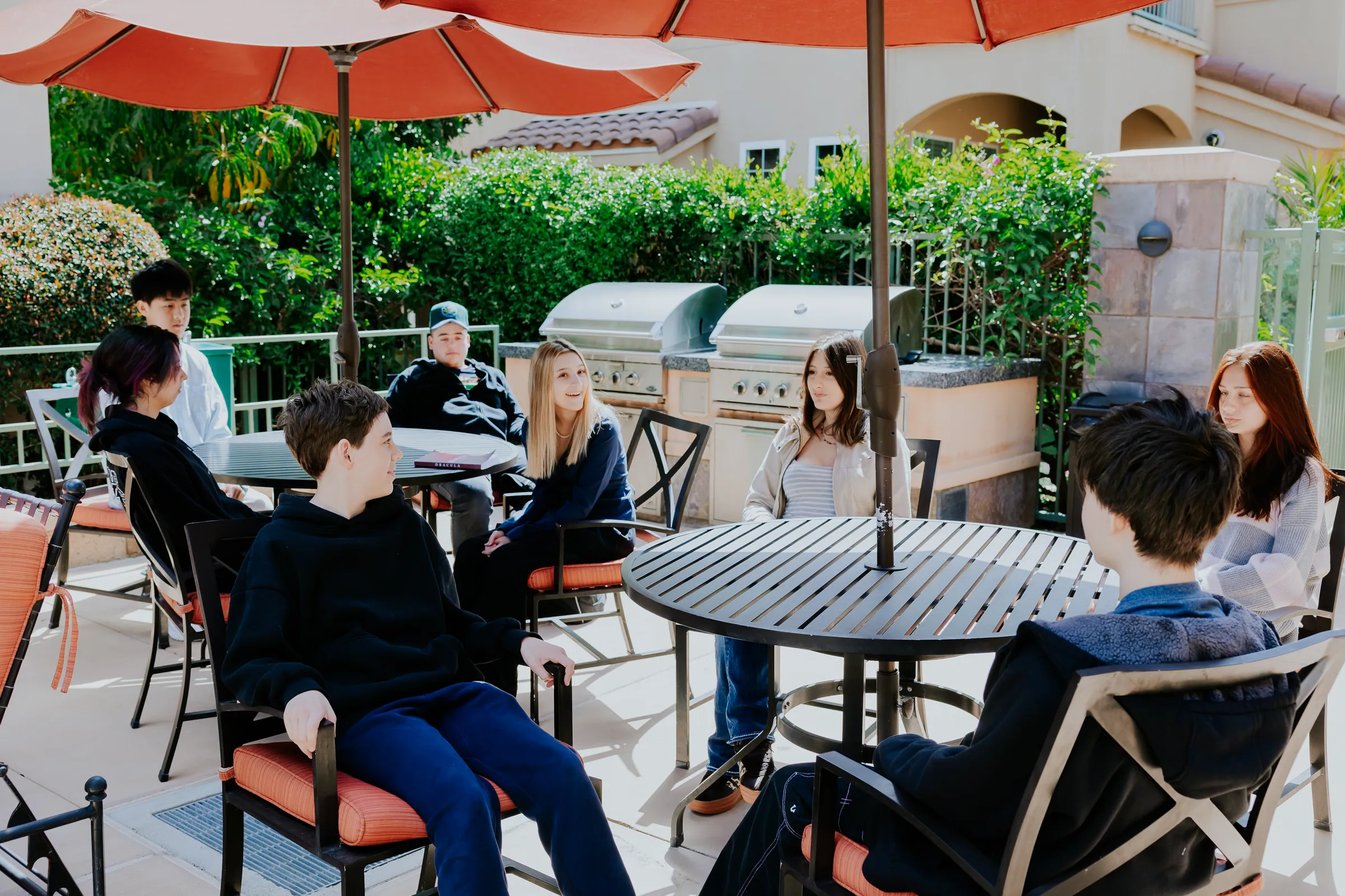 Student dining partner